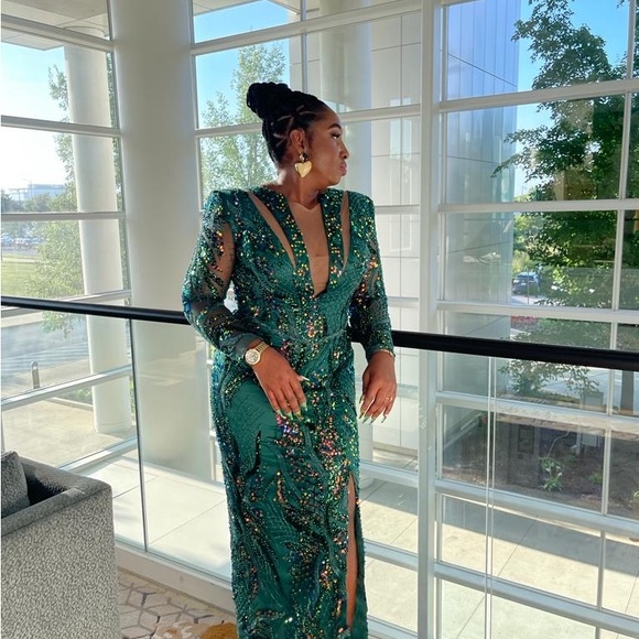 Women’s sophisticated dresses for special occasions .Green beaded fabric - Picture 5 of 5